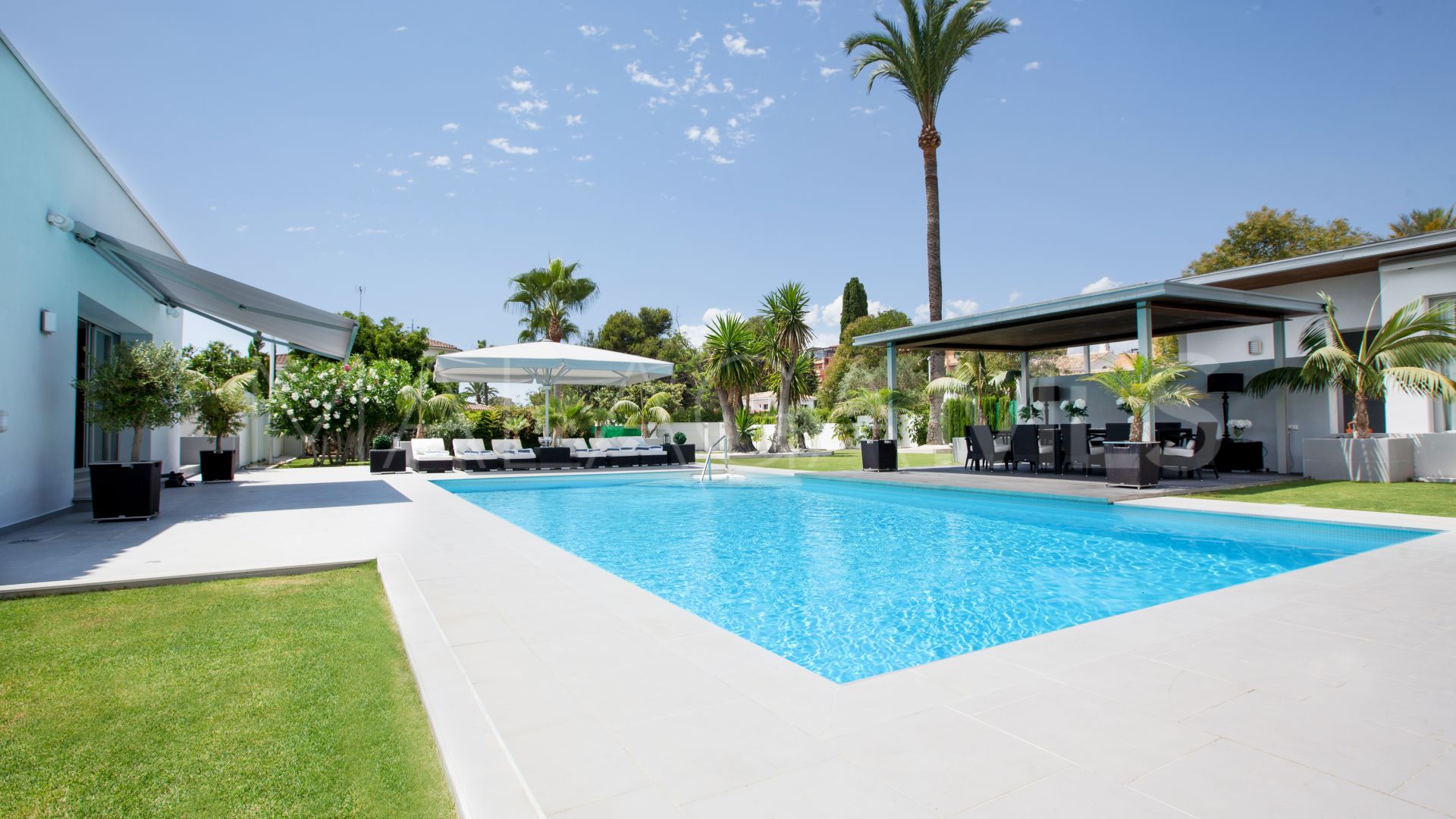 Buy villa in Benamara