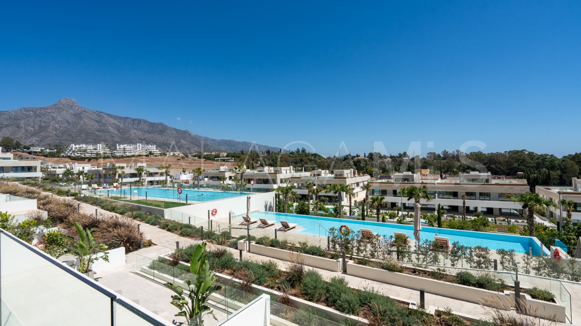 Tvåvånings takvåning for sale in Marbella Golden Mile