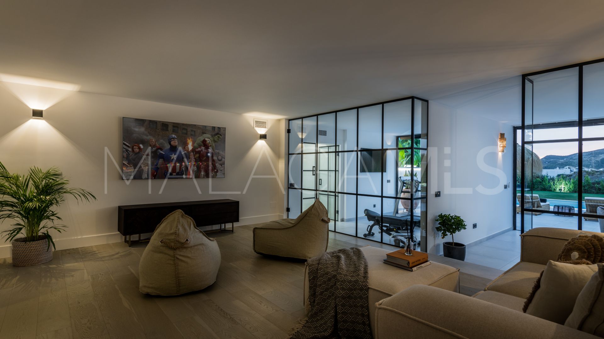 Villa for sale in Benahavis