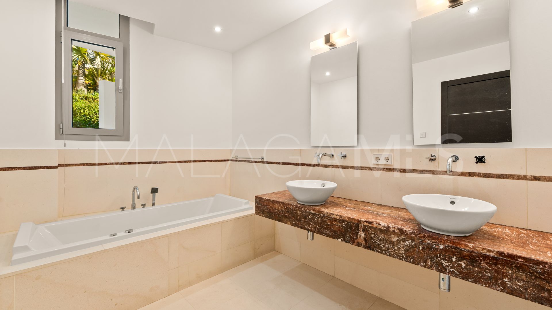 Reihenhaus for sale in Sierra Blanca