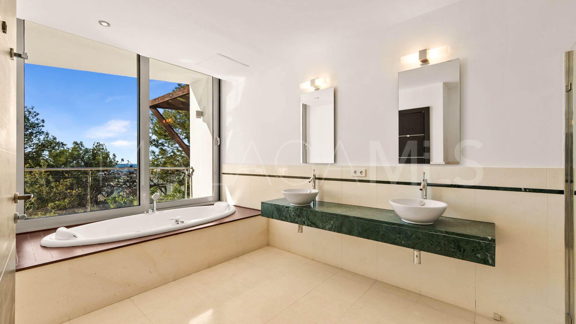 Reihenhaus for sale in Sierra Blanca