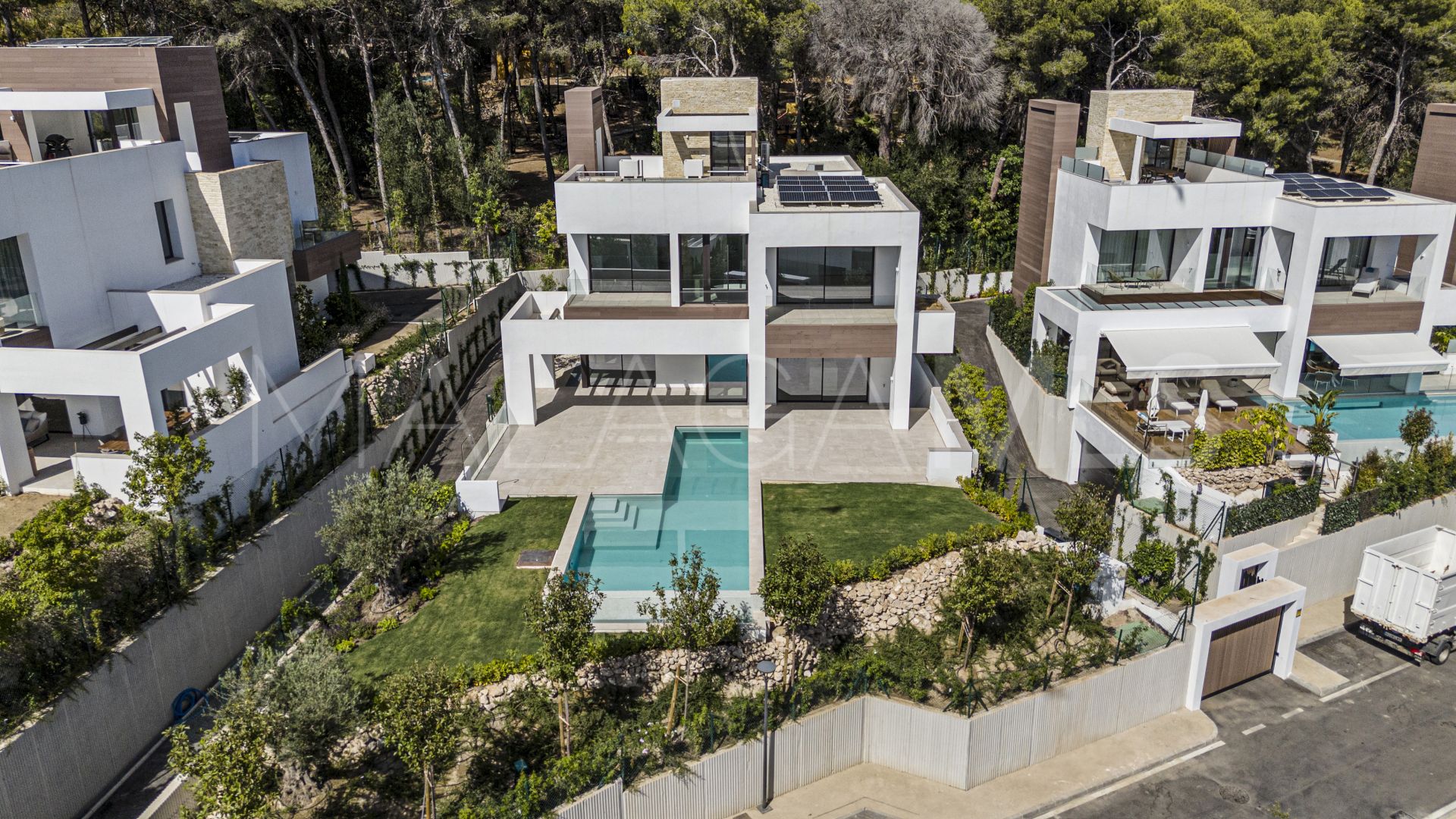 Villa for sale in Marbella Golden Mile