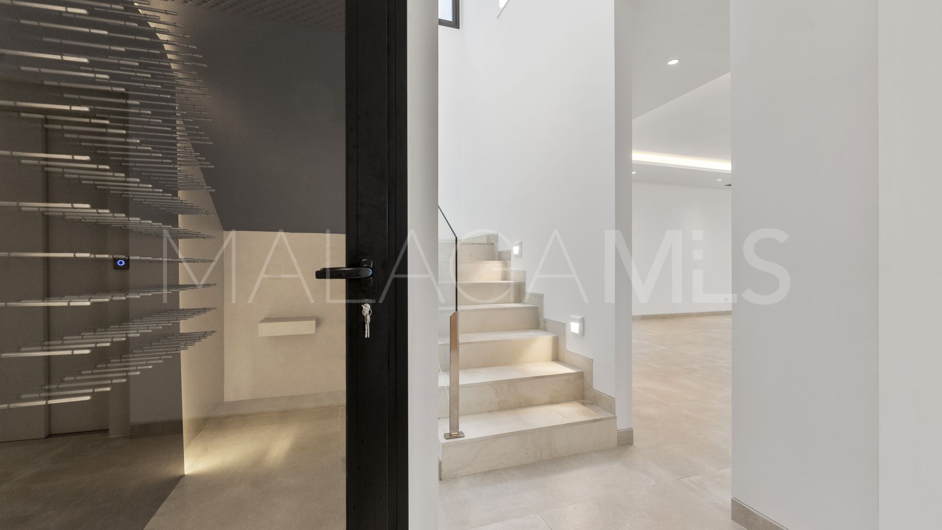 Villa for sale in Marbella Golden Mile