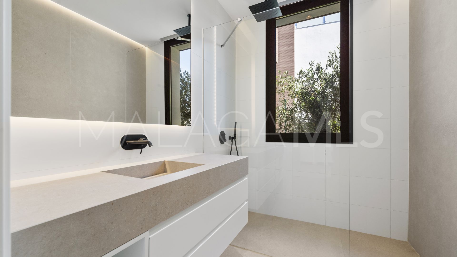 Villa for sale in Marbella Golden Mile