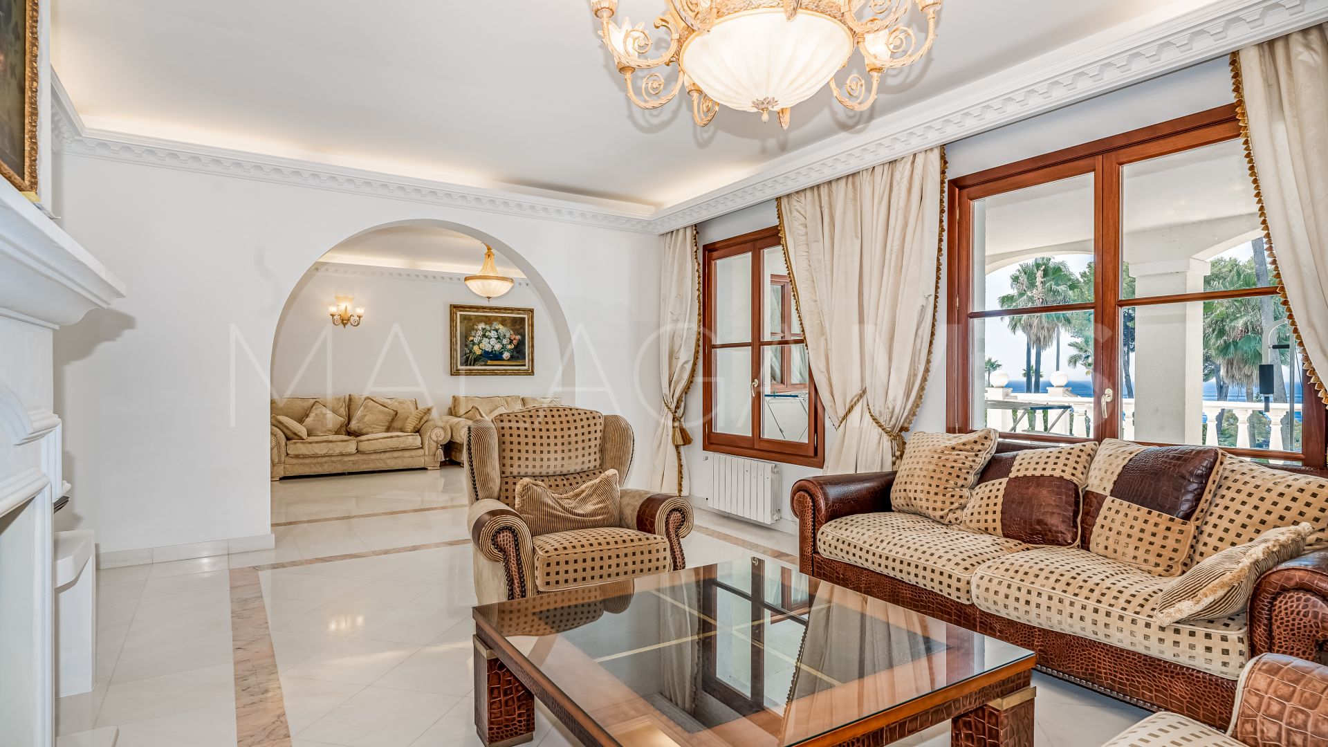 Villa for sale in Marbella Golden Mile