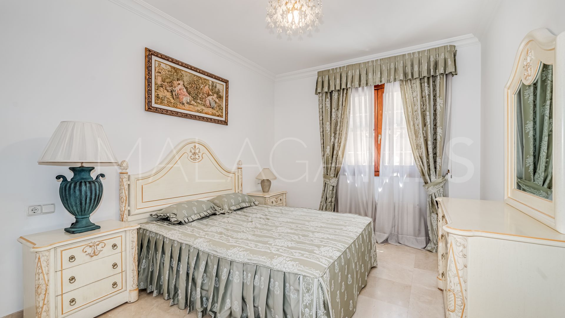 Villa for sale in Marbella Golden Mile