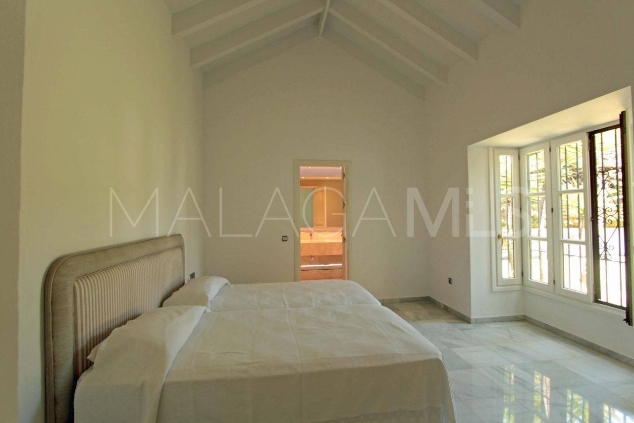 Villa in Guadalmina Baja for sale