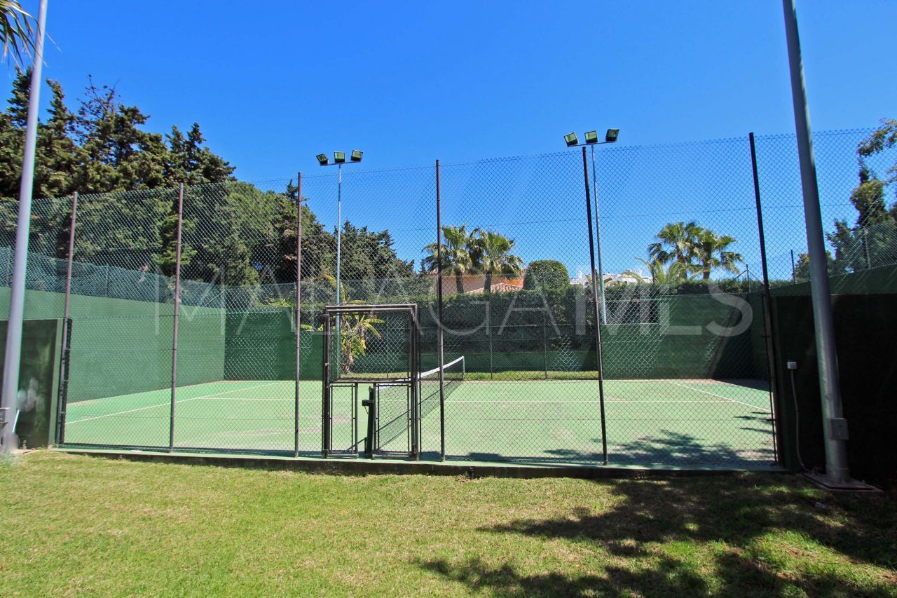 Villa in Guadalmina Baja for sale