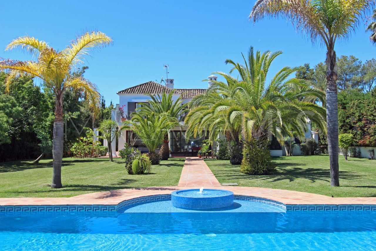 Villa in Guadalmina Baja for sale