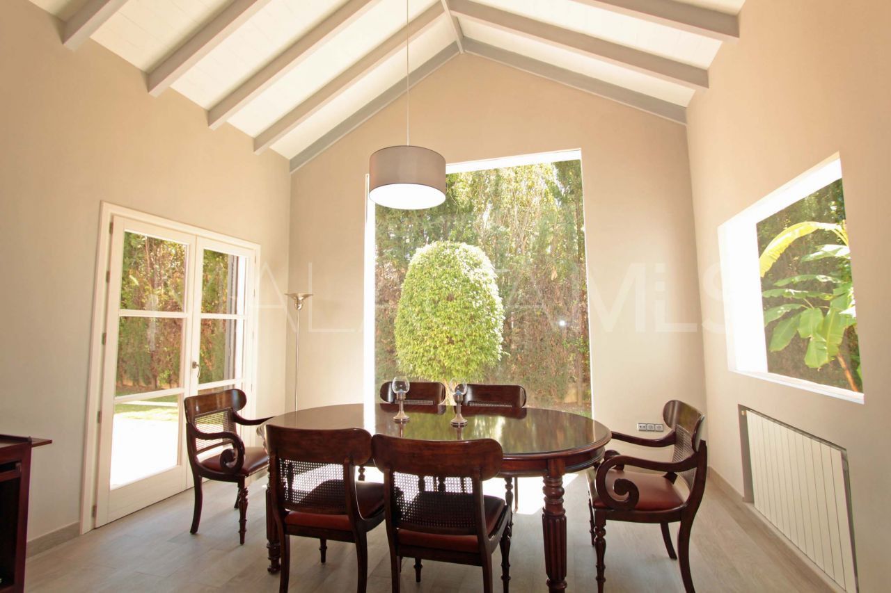 Villa in Guadalmina Baja for sale
