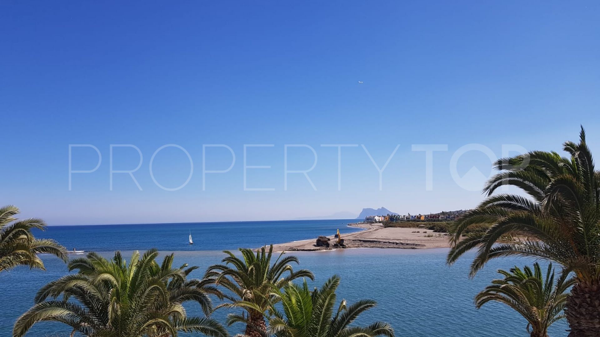 For sale Sotogrande Playa duplex penthouse with 3 bedrooms