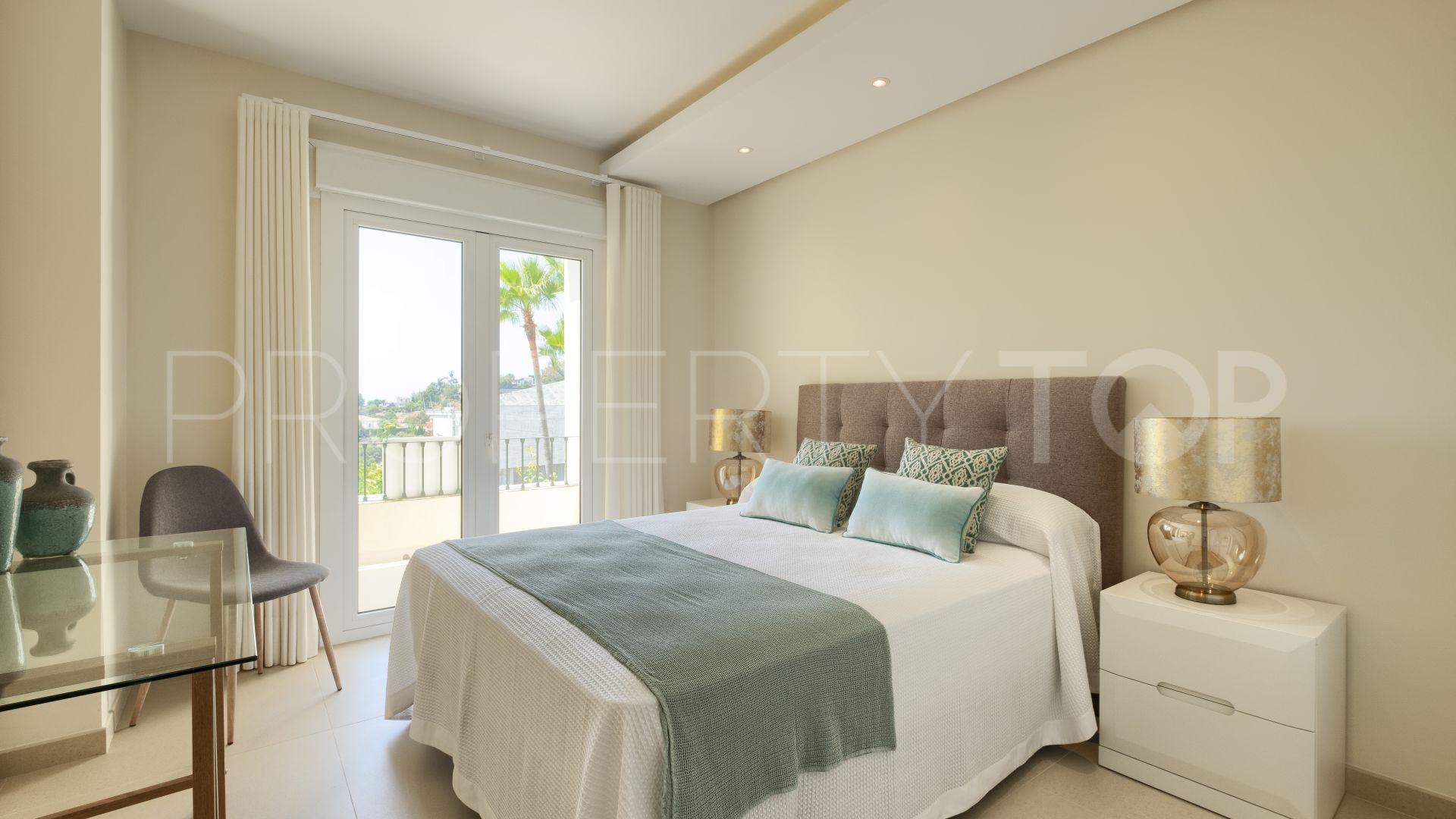 3 bedrooms town house in Lomas de La Quinta for sale