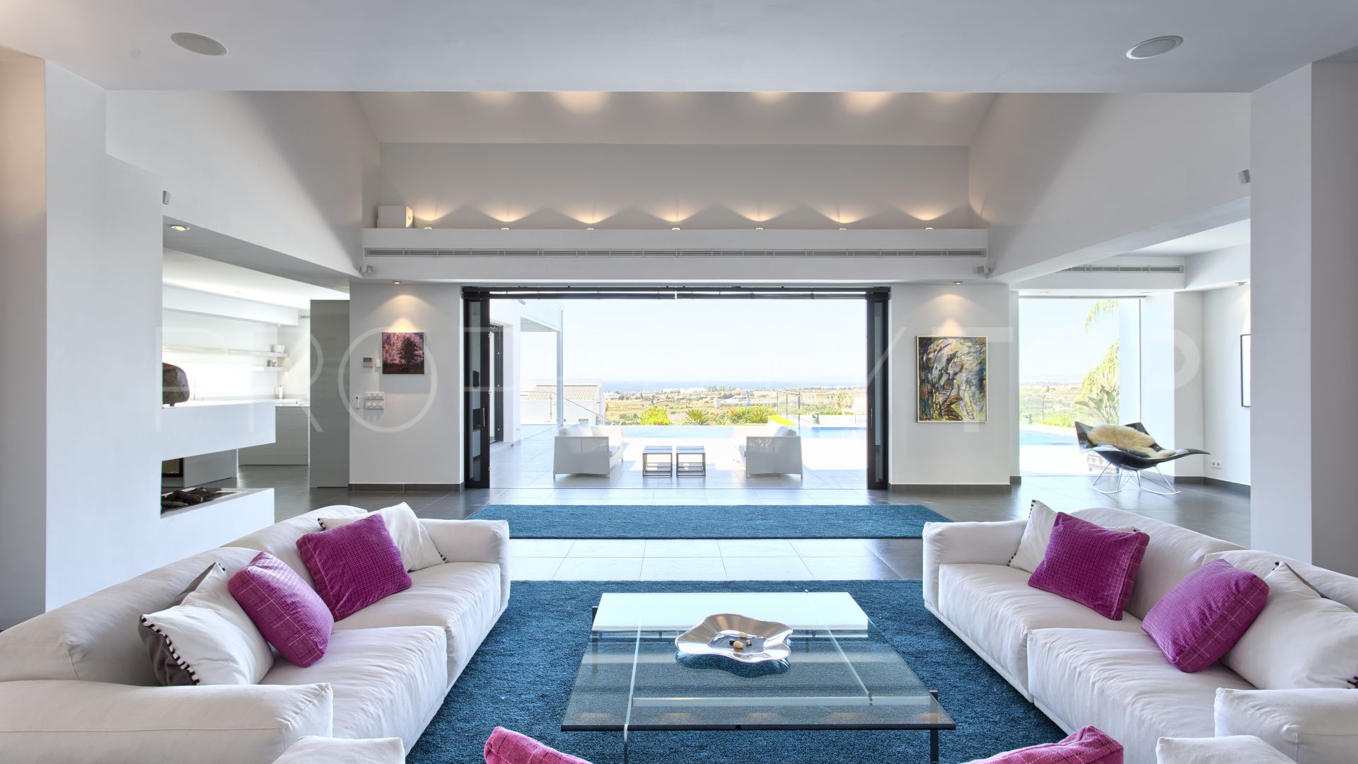 Villa en venta en Los Flamingos Golf con 5 dormitorios