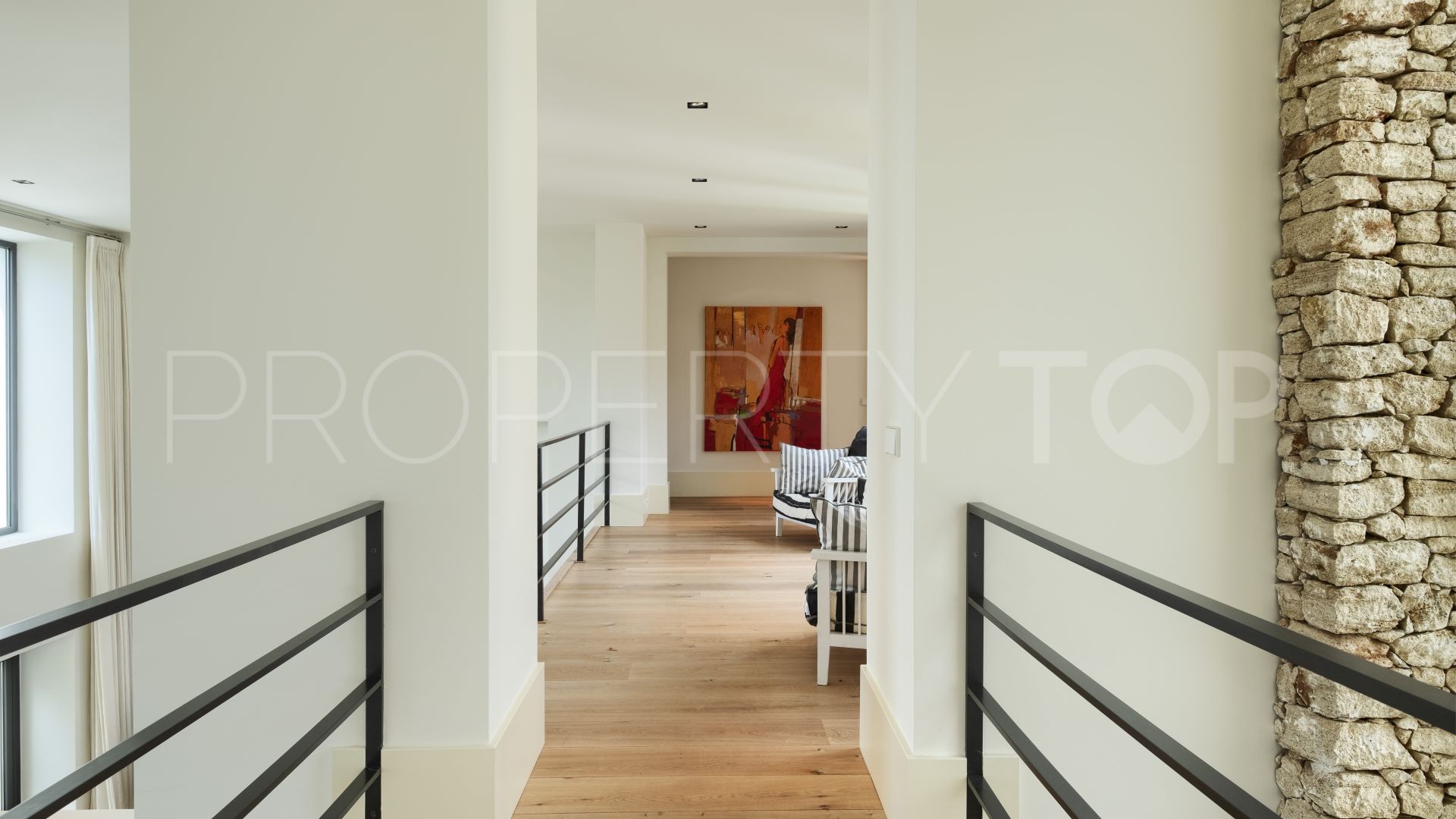 Buy villa in Montemayor with 4 bedrooms