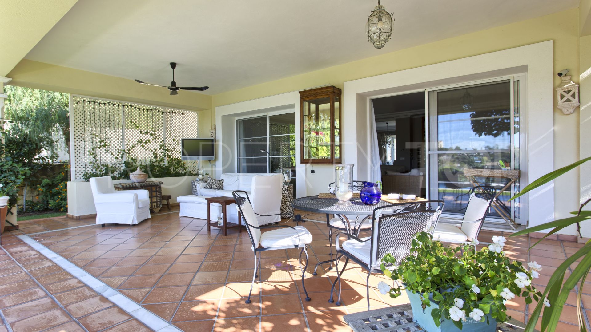Se vende villa en La Quinta Golf con 4 dormitorios