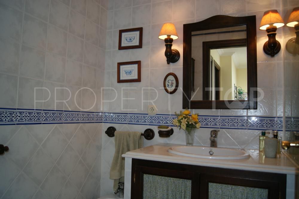 4 bedrooms house in San Roque for sale