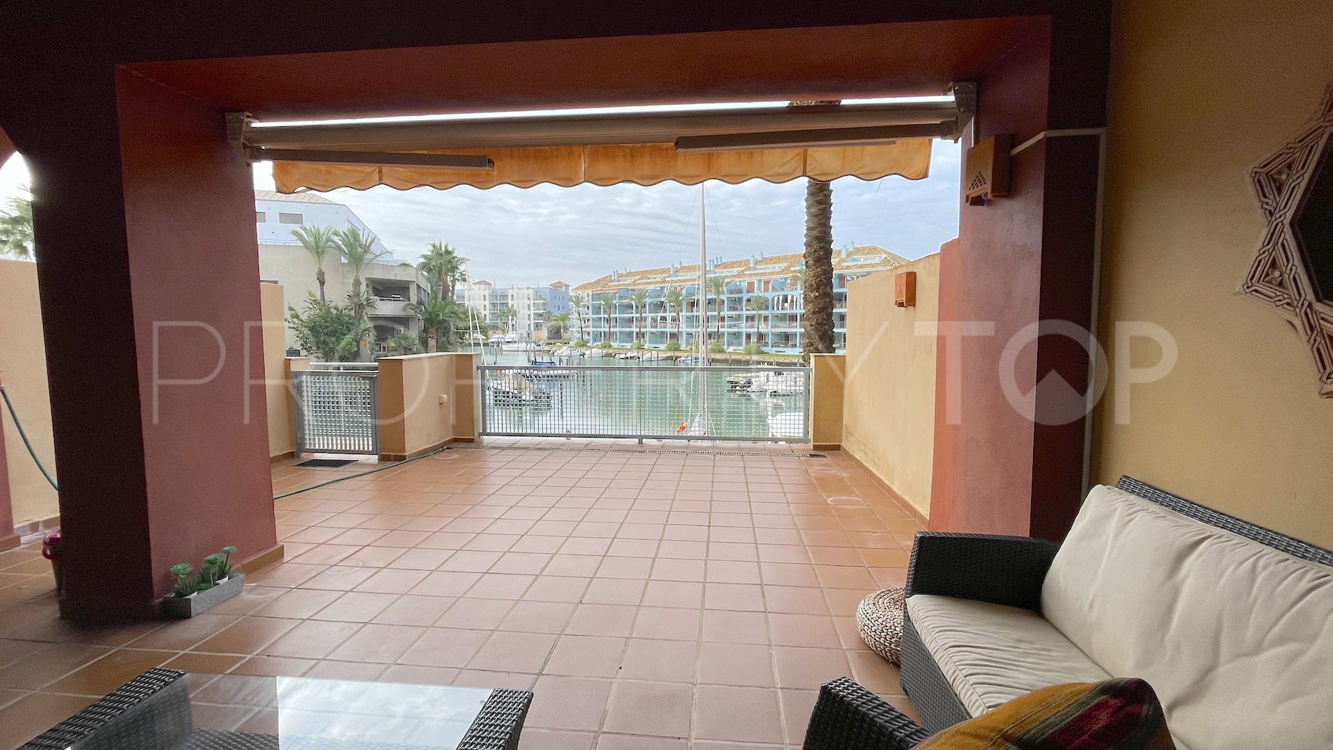 For sale apartment in Marina de Sotogrande with 2 bedrooms