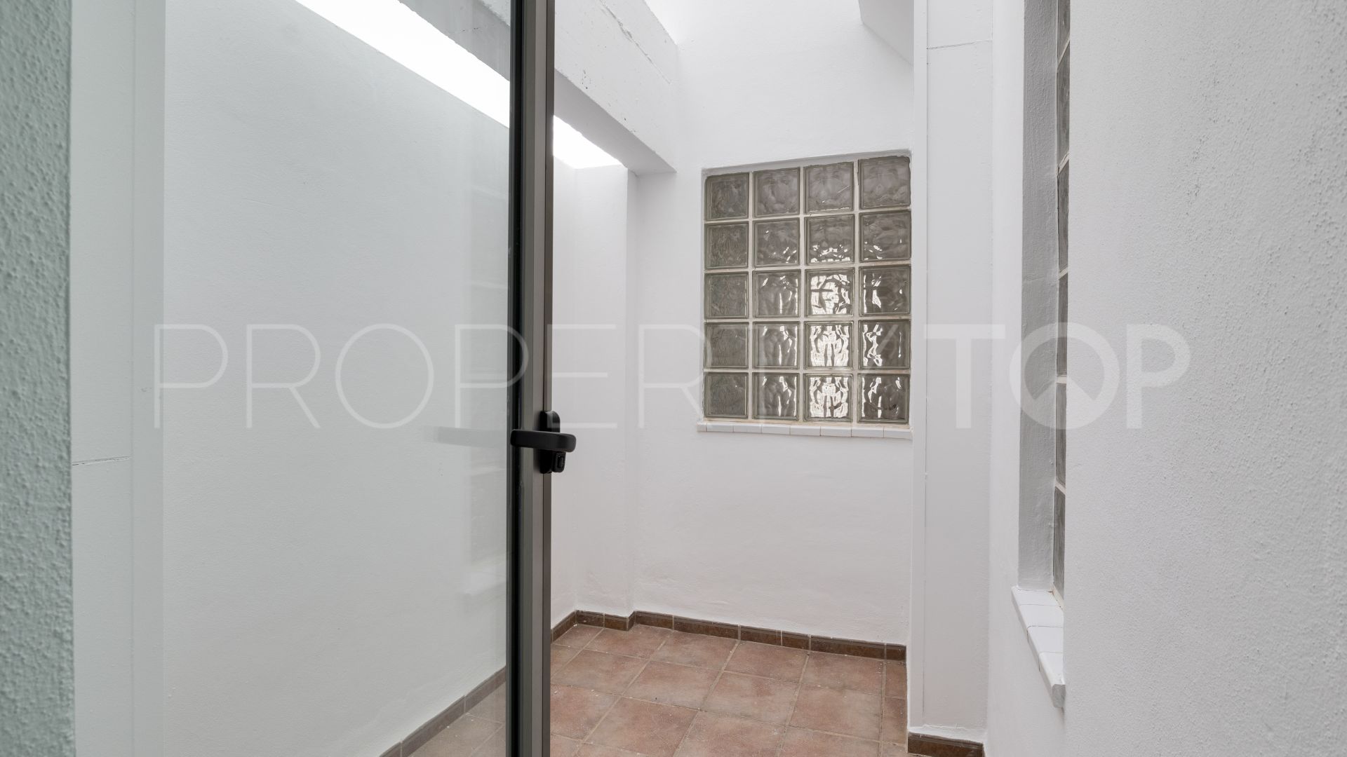 Apartment in Cala de Mijas for sale
