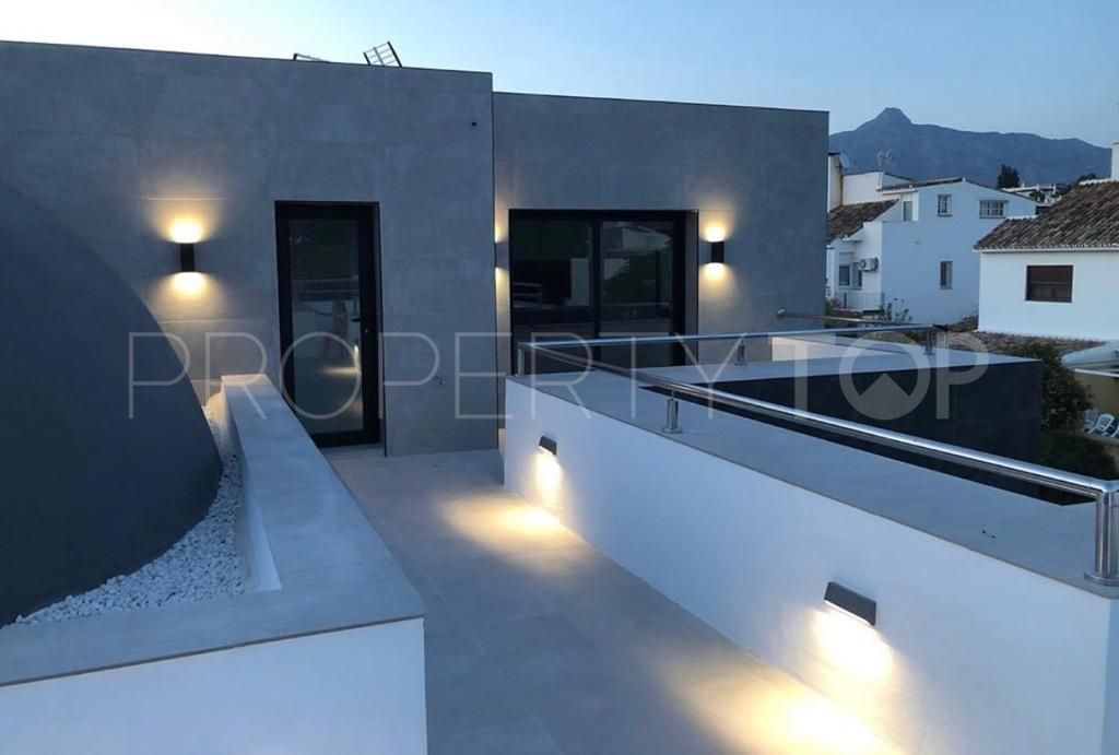 Se vende villa en Marbella - Puerto Banus con 3 dormitorios