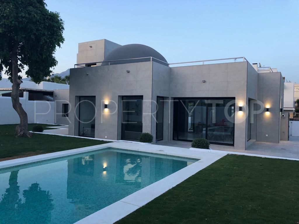 Se vende villa en Marbella - Puerto Banus con 3 dormitorios