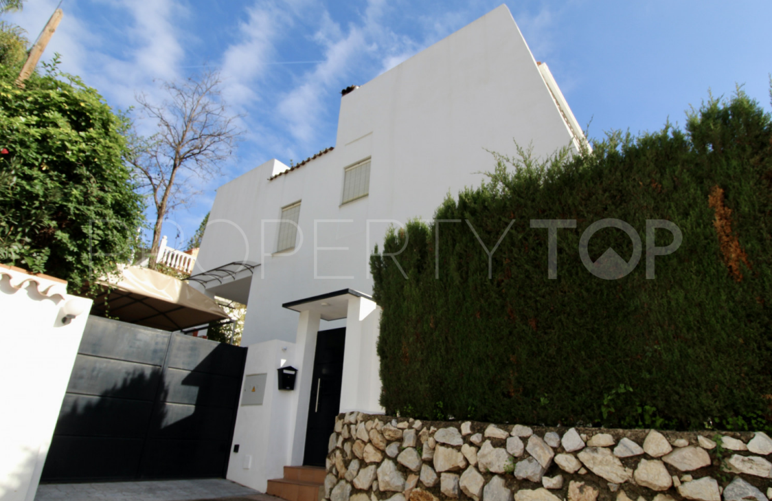 Nueva Andalucia, chalet con 3 dormitorios en venta