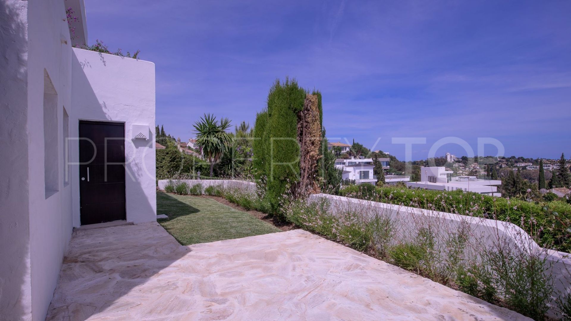 Paraiso Alto villa for sale