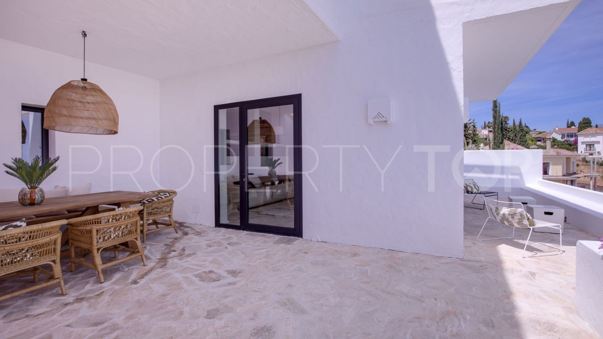 Paraiso Alto villa for sale