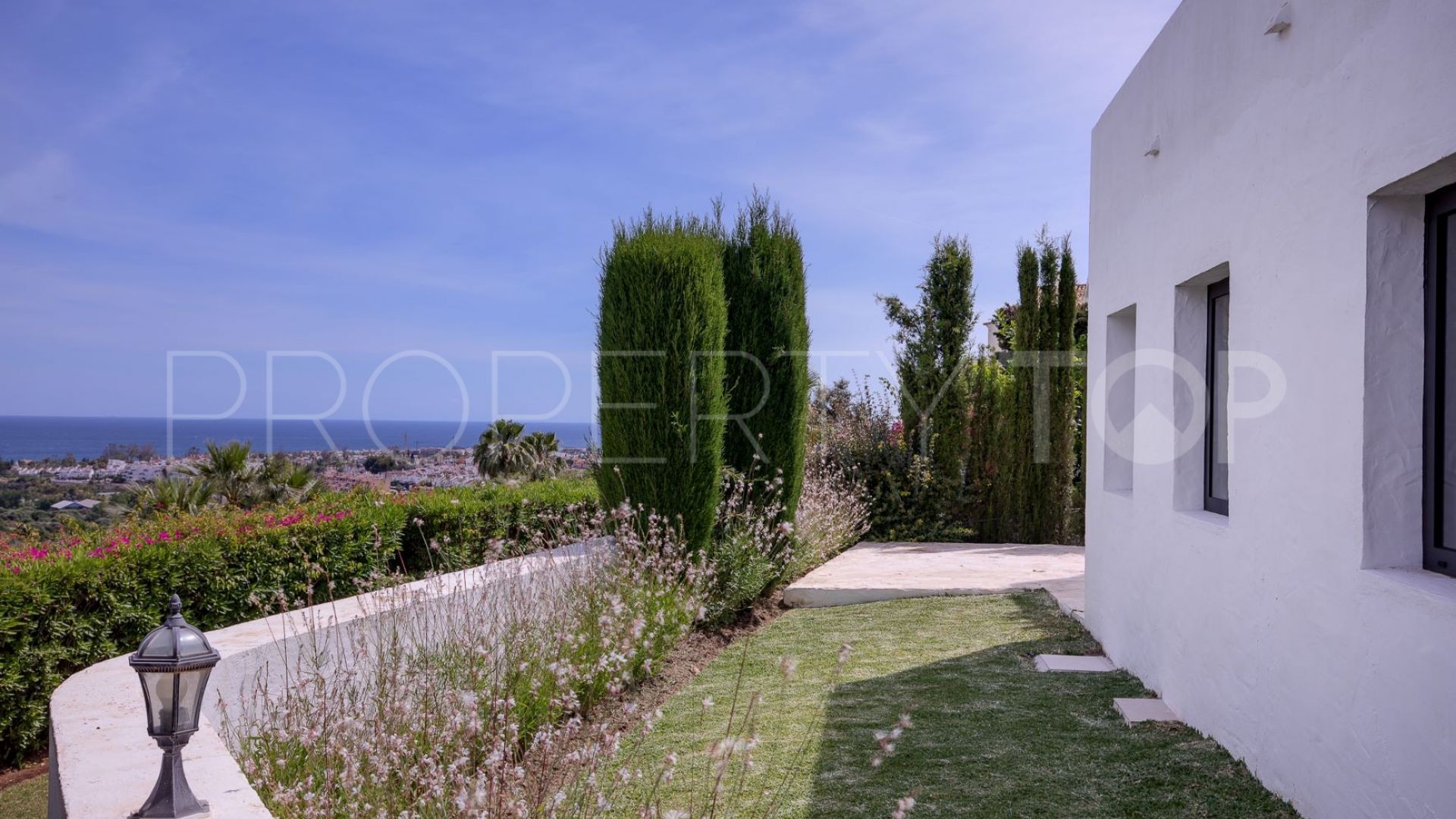 Paraiso Alto villa for sale