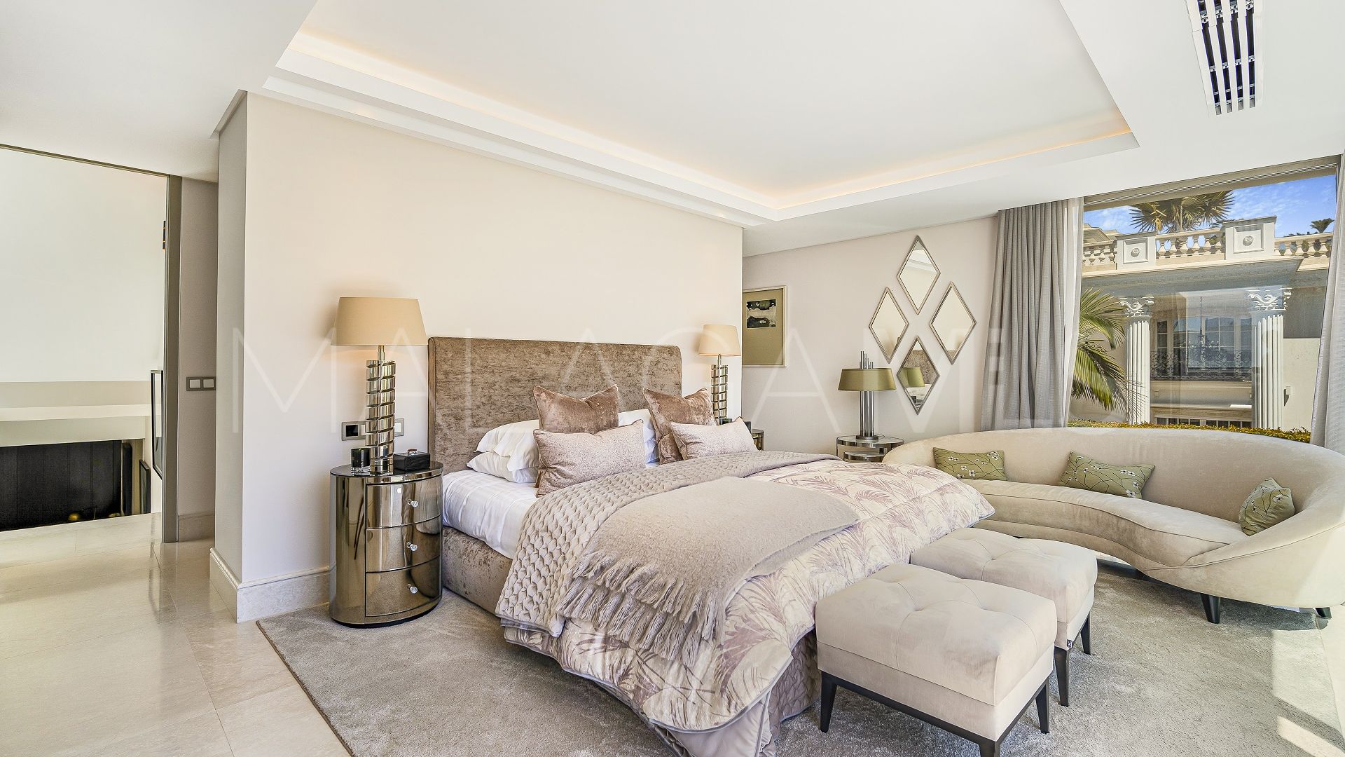 Villa for sale in Marbella Goldene Meile