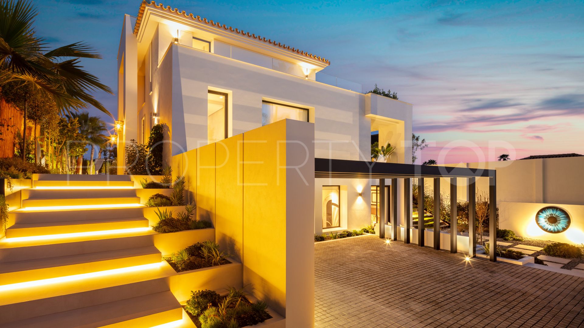 For sale villa with 4 bedrooms in Supermanzana H