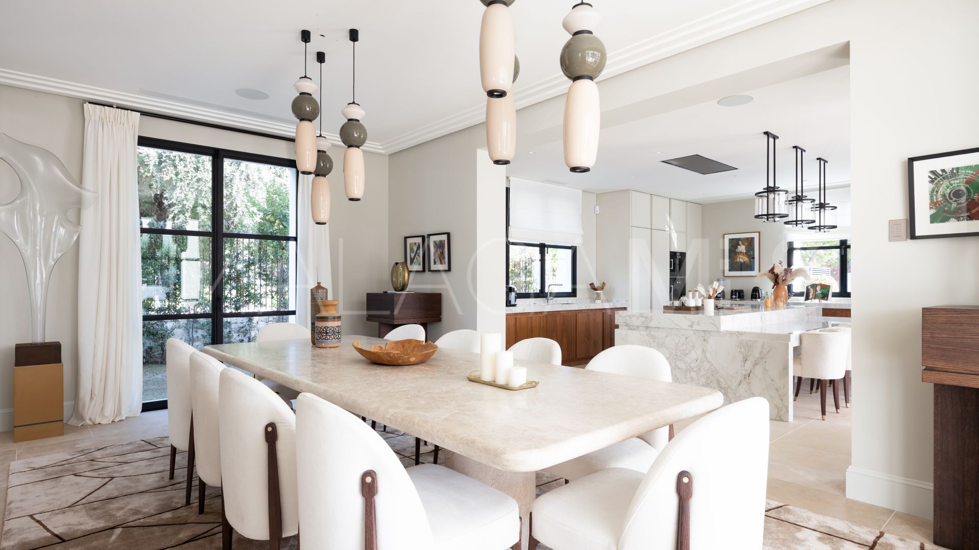 Villa in Cascada de Camojan for sale