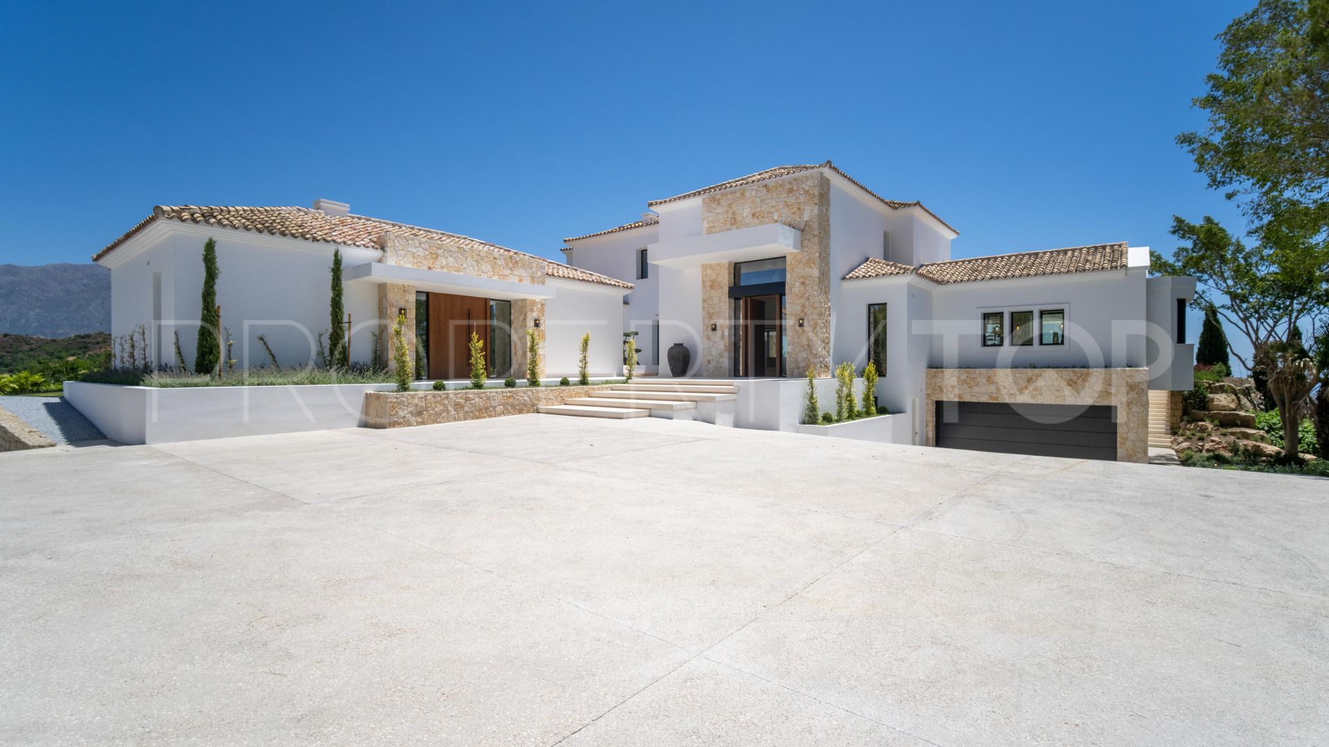 For sale villa with 8 bedrooms in El Herrojo