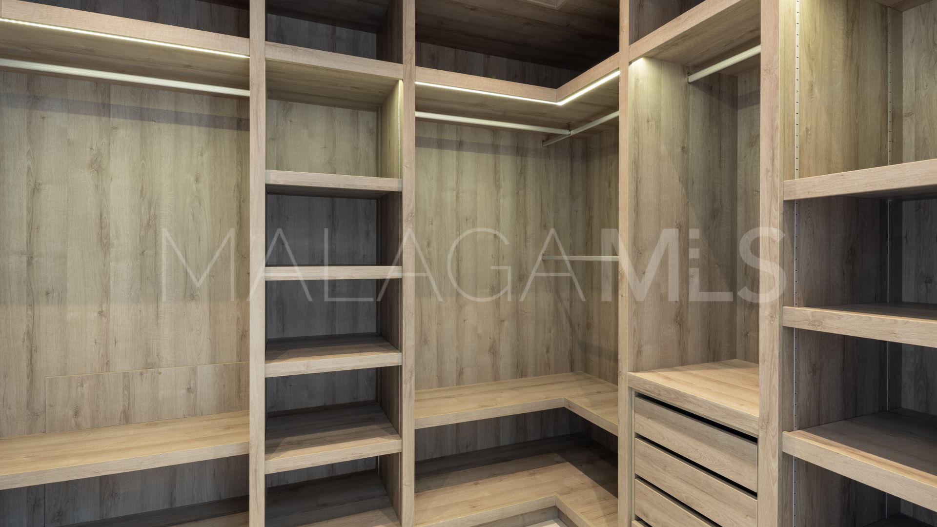 Nueva Andalucia, villa for sale de 6 bedrooms
