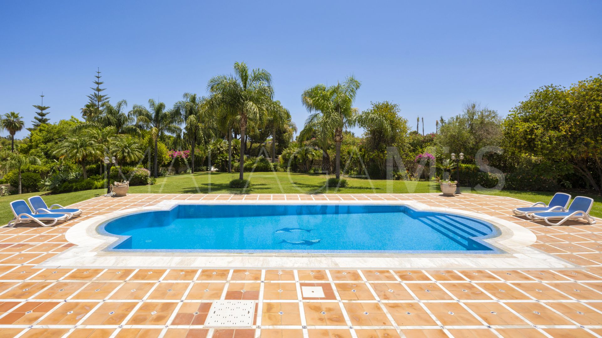 Villa for sale de 9 bedrooms in Cancelada