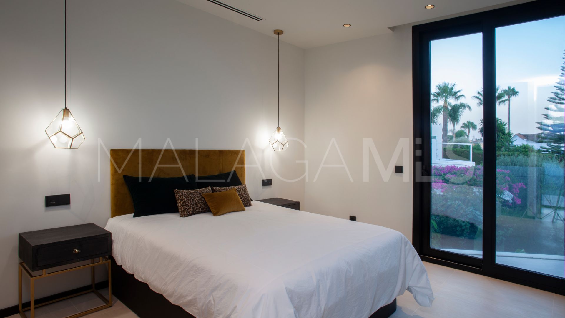 Nueva Andalucia, villa for sale