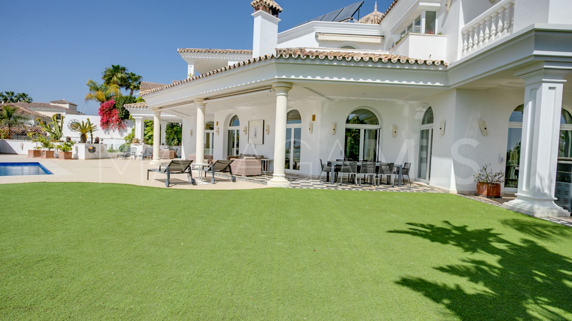 Villa for sale in Los Almendros