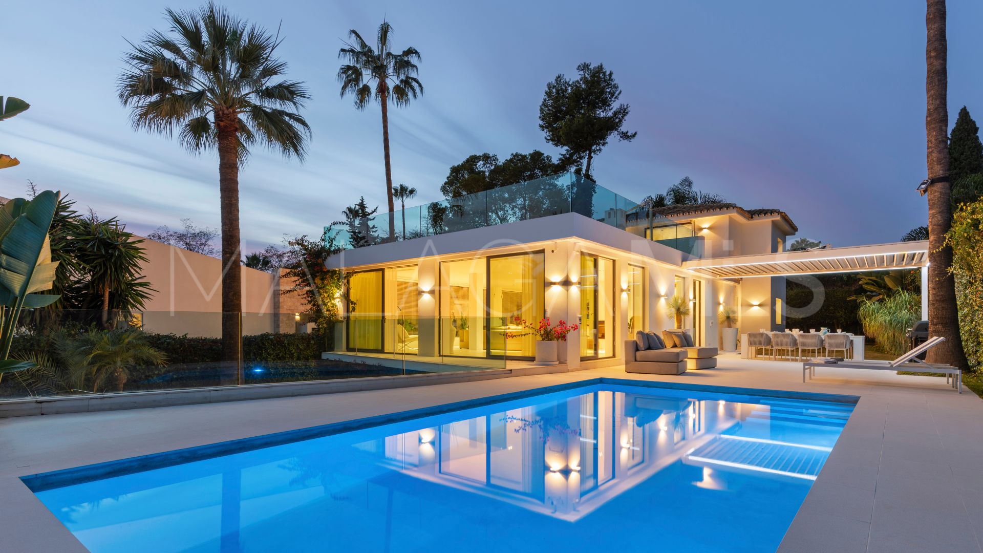Villa for sale in Las Brisas