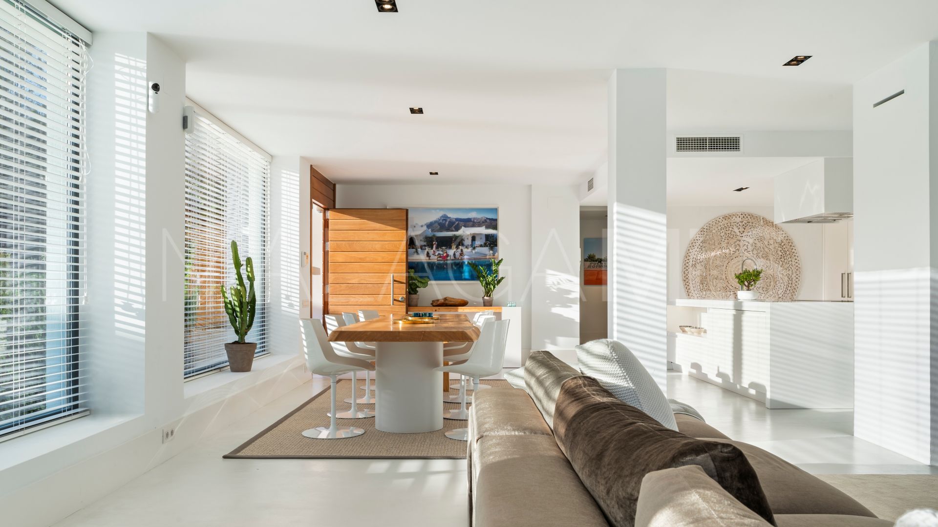 Villa for sale in Las Brisas
