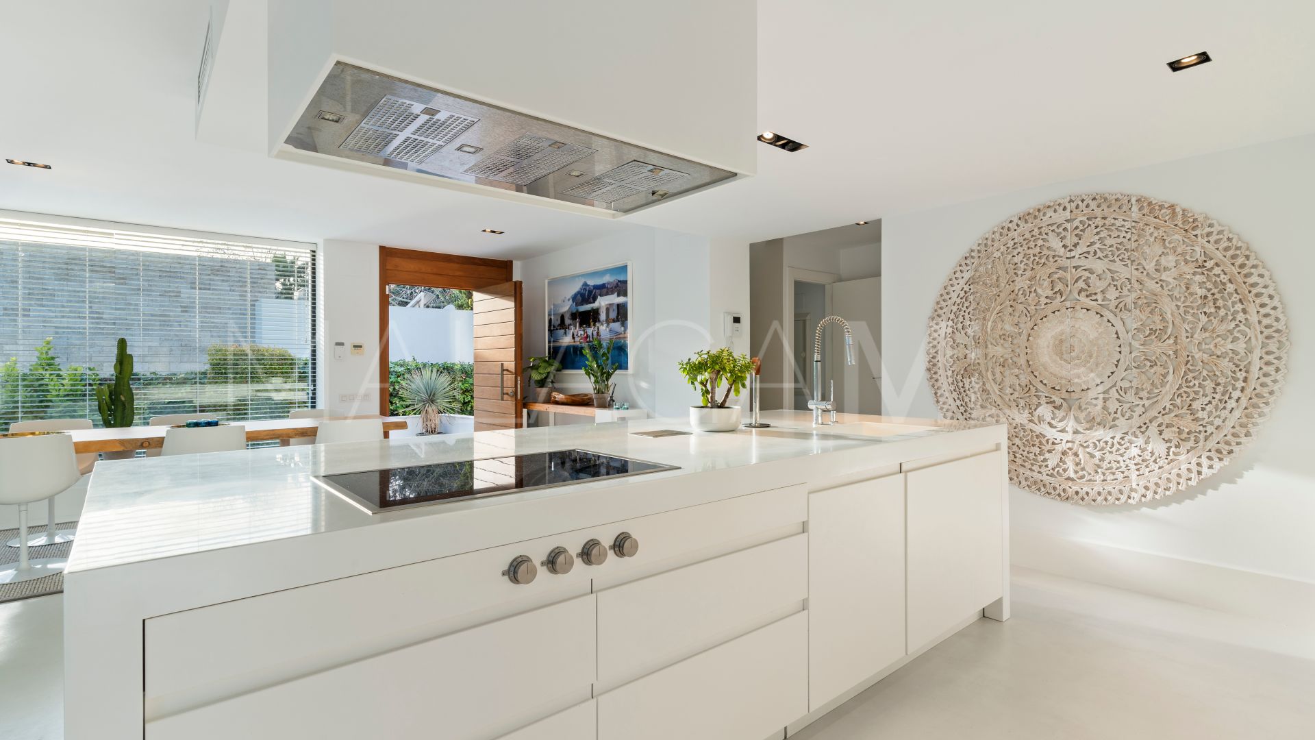 Villa for sale in Las Brisas