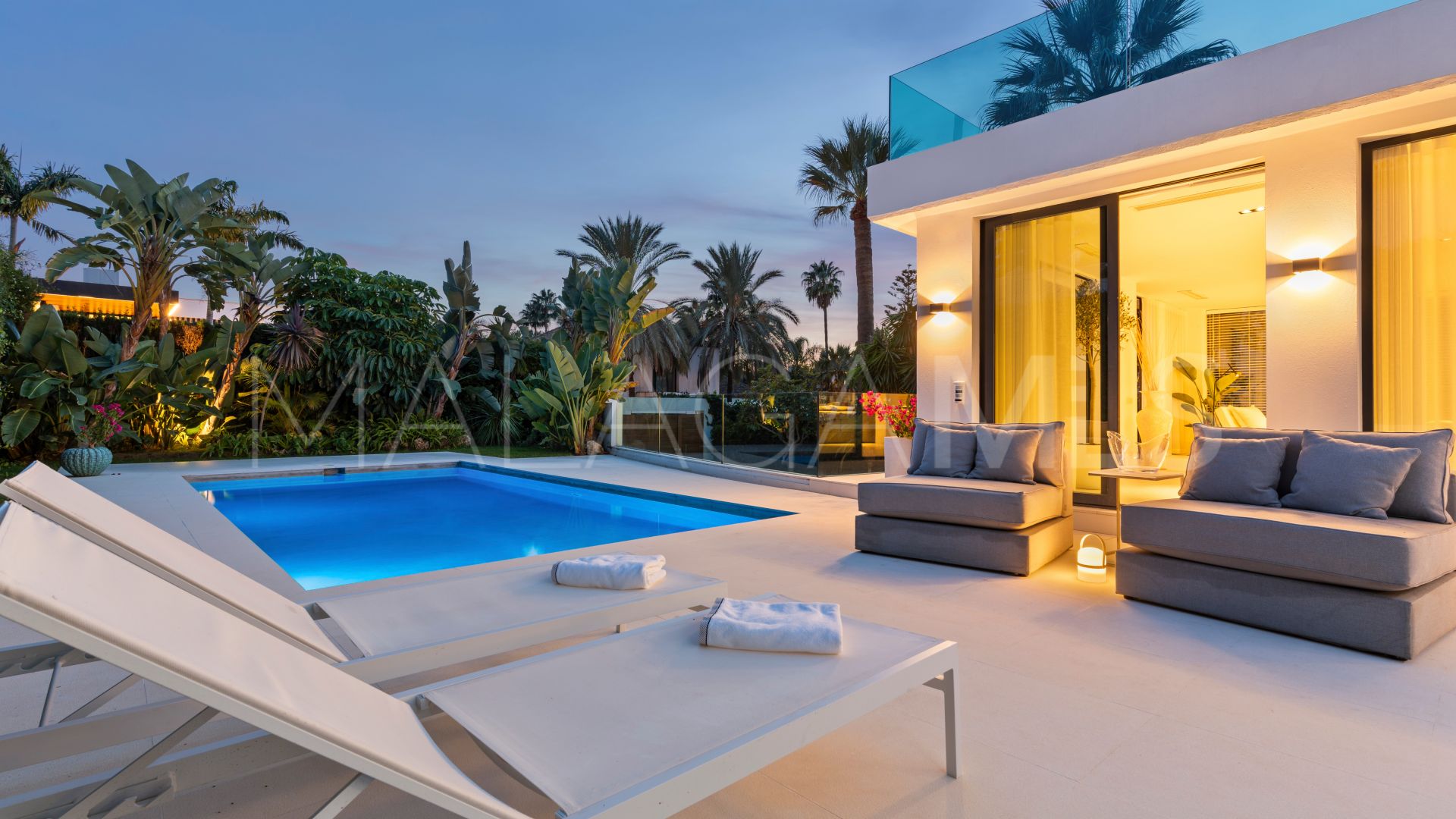 Villa for sale in Las Brisas