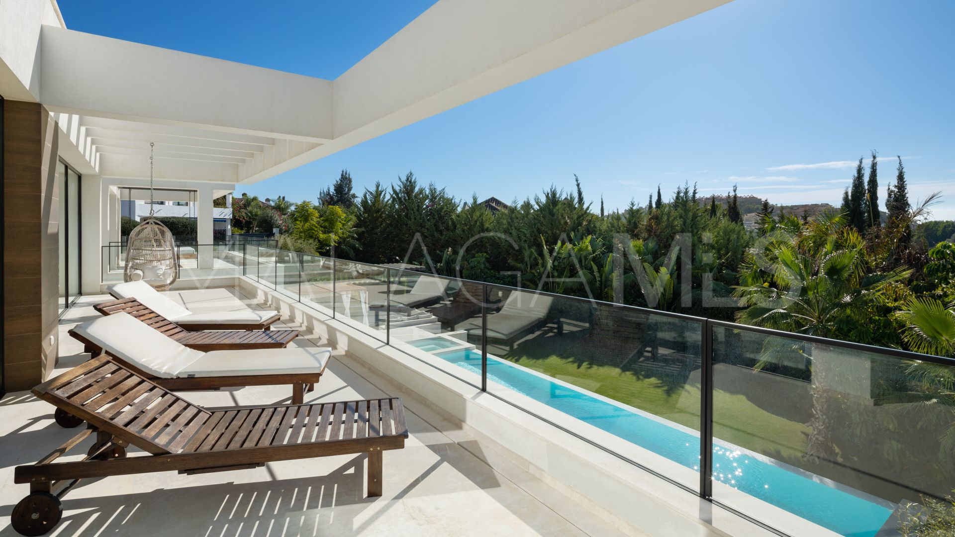 Villa for sale in Nueva Andalucia de 6 bedrooms