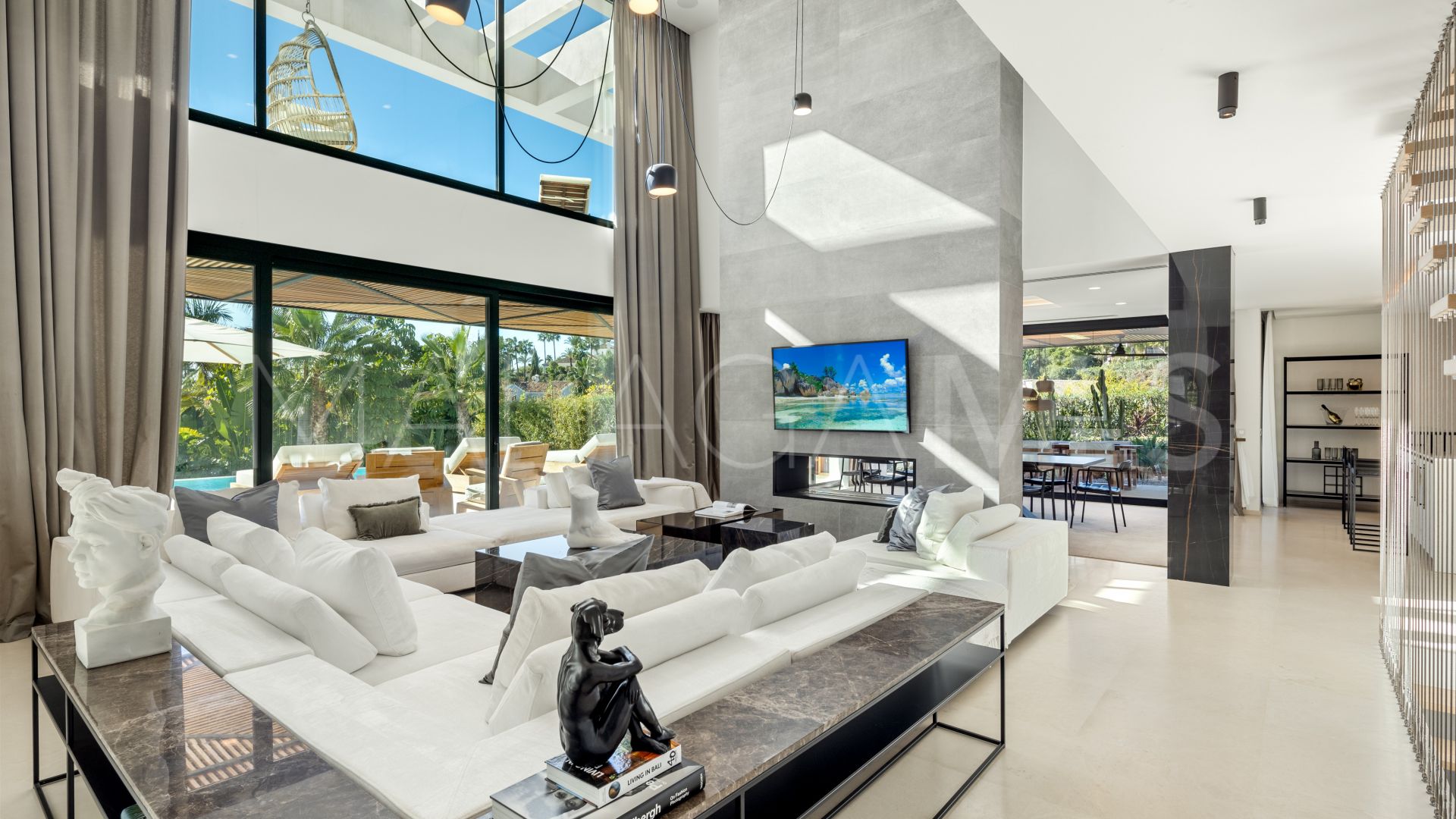 Villa for sale in Nueva Andalucia de 6 bedrooms