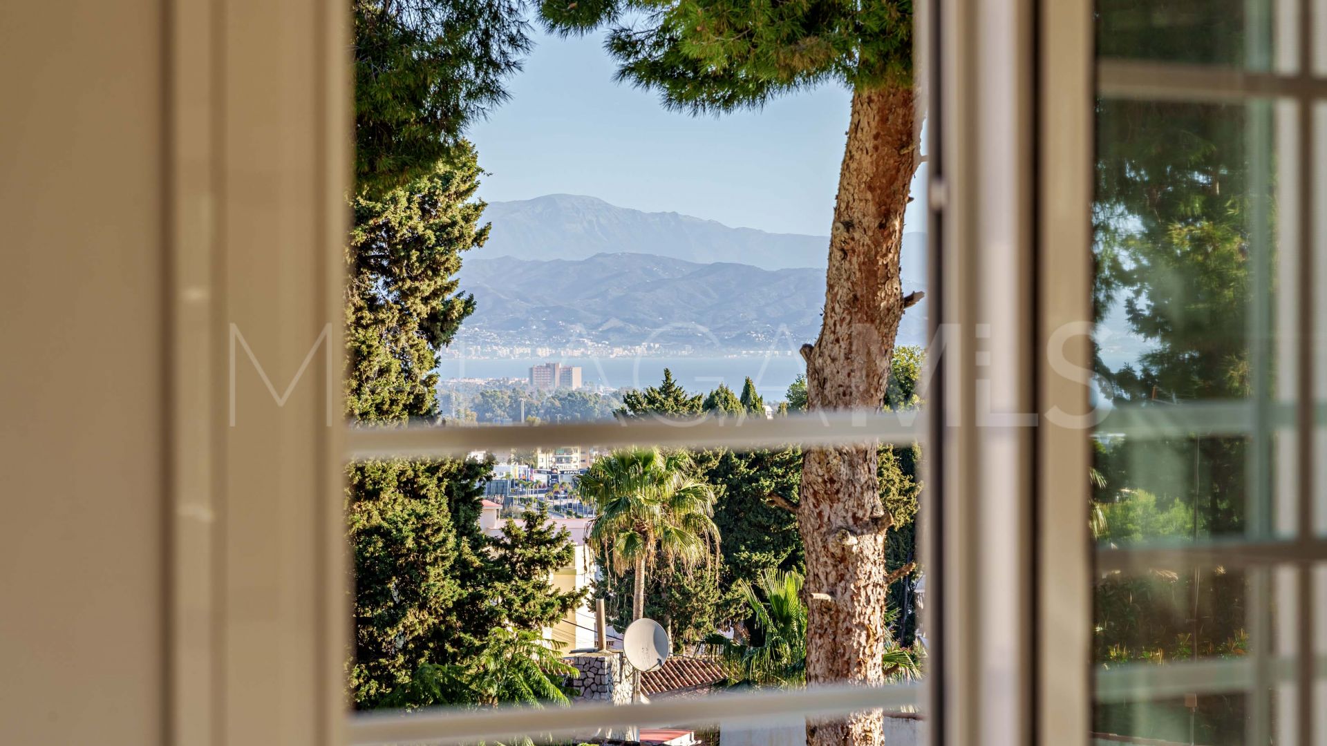 Villa for sale in La Colina
