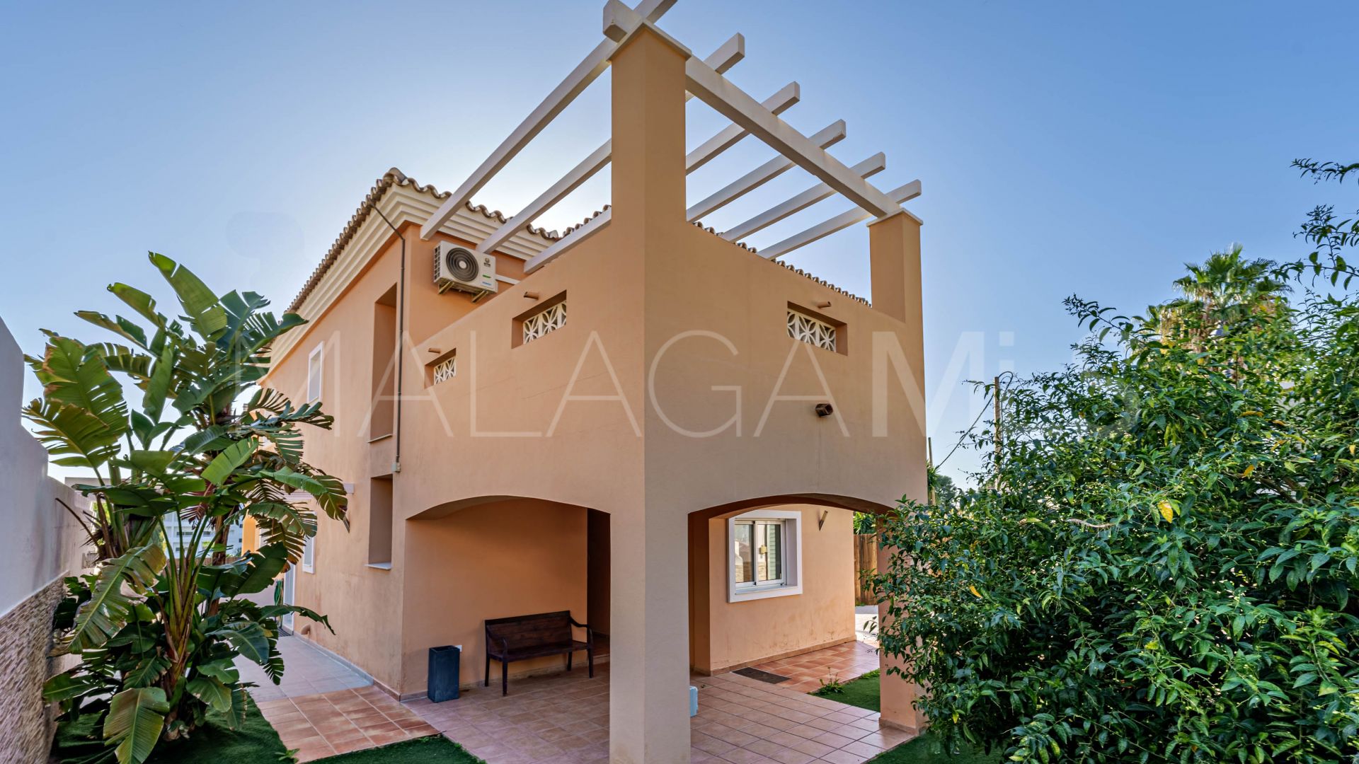 Villa for sale in La Colina
