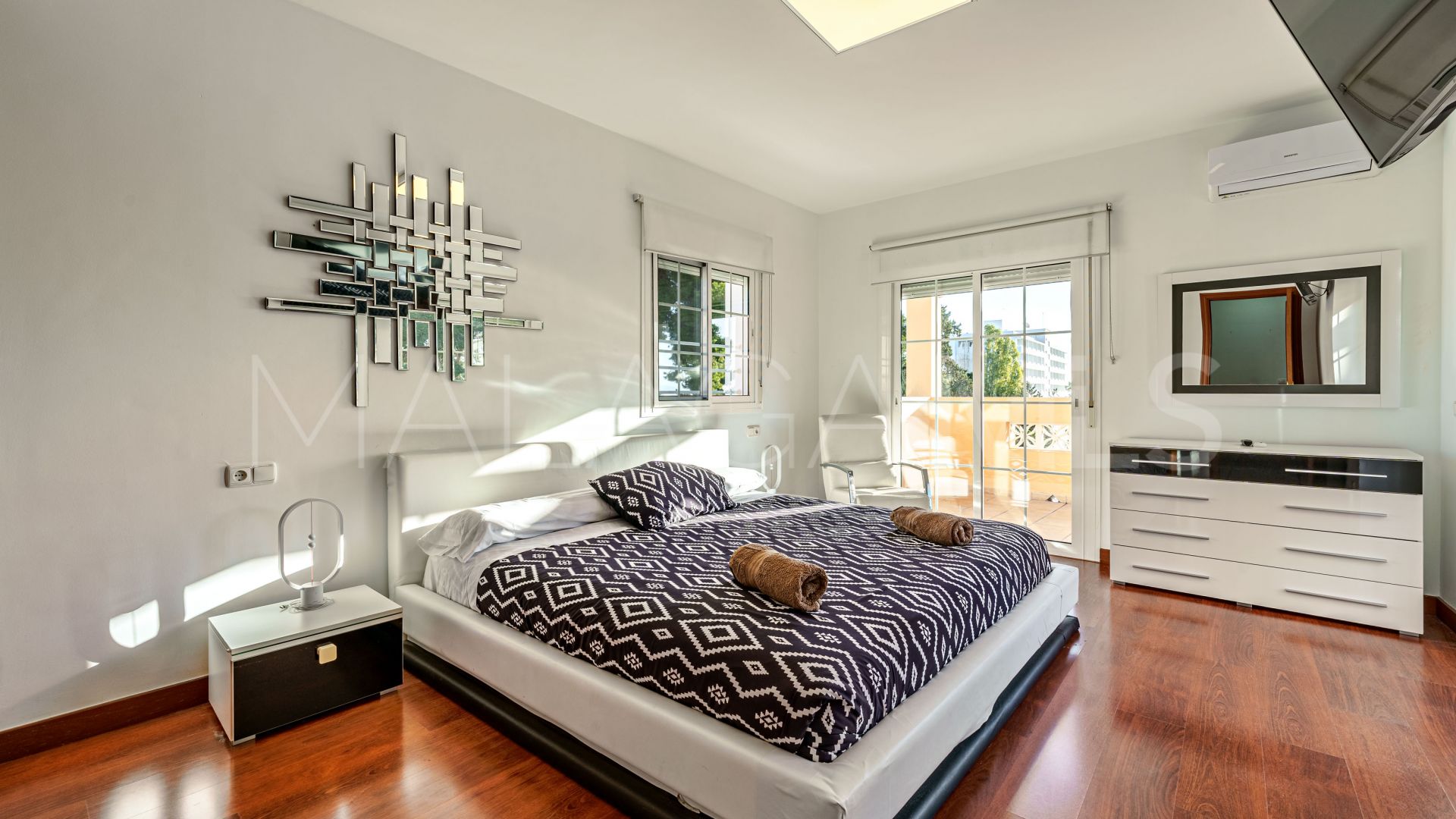Villa for sale in La Colina