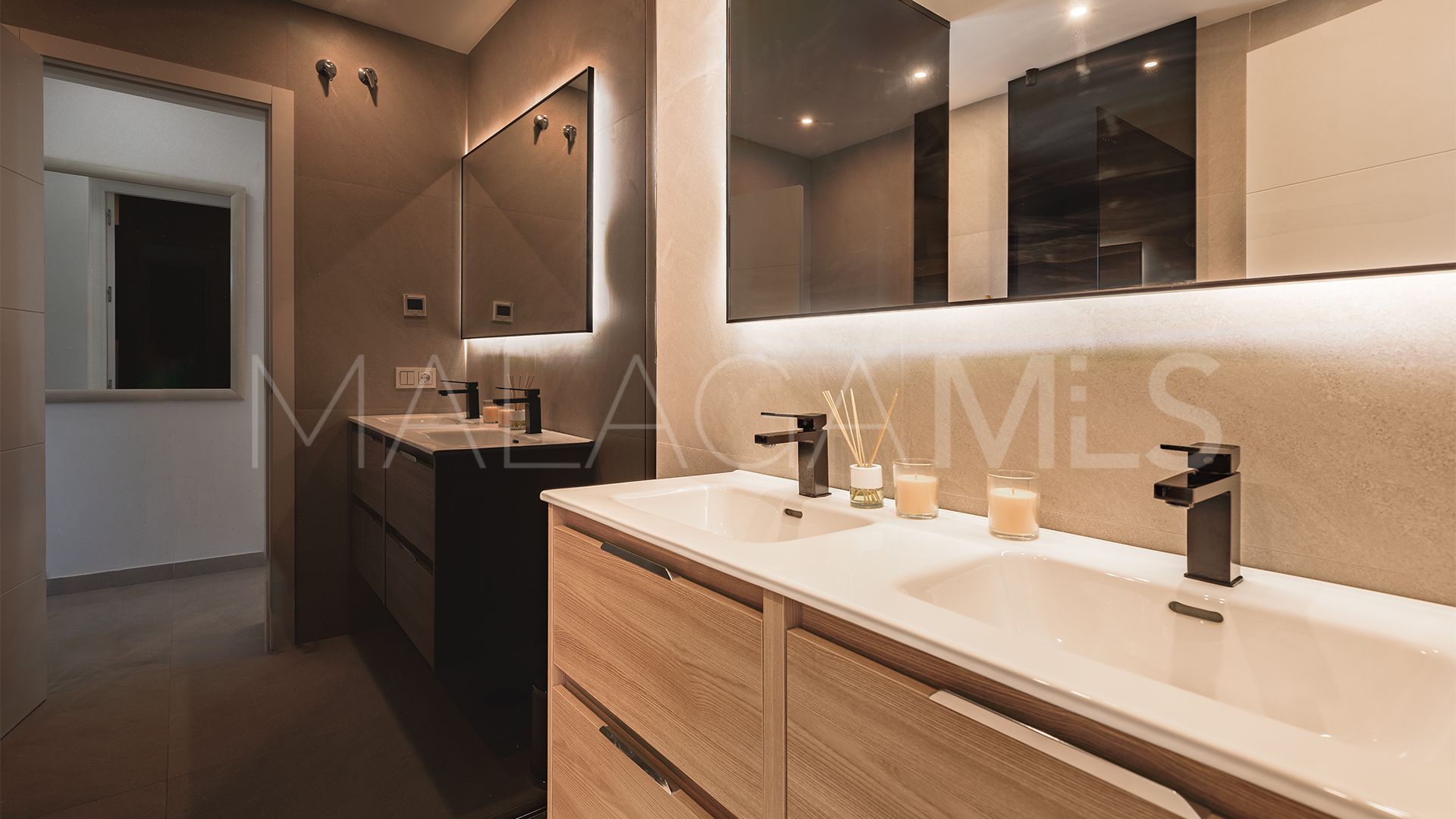 Villa for sale in Guadalmina Alta