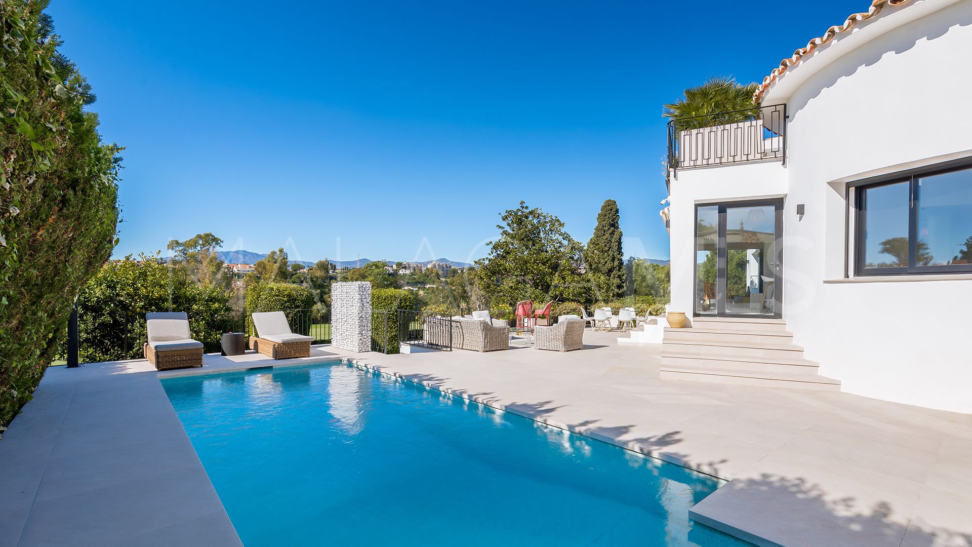 Villa for sale in Guadalmina Alta