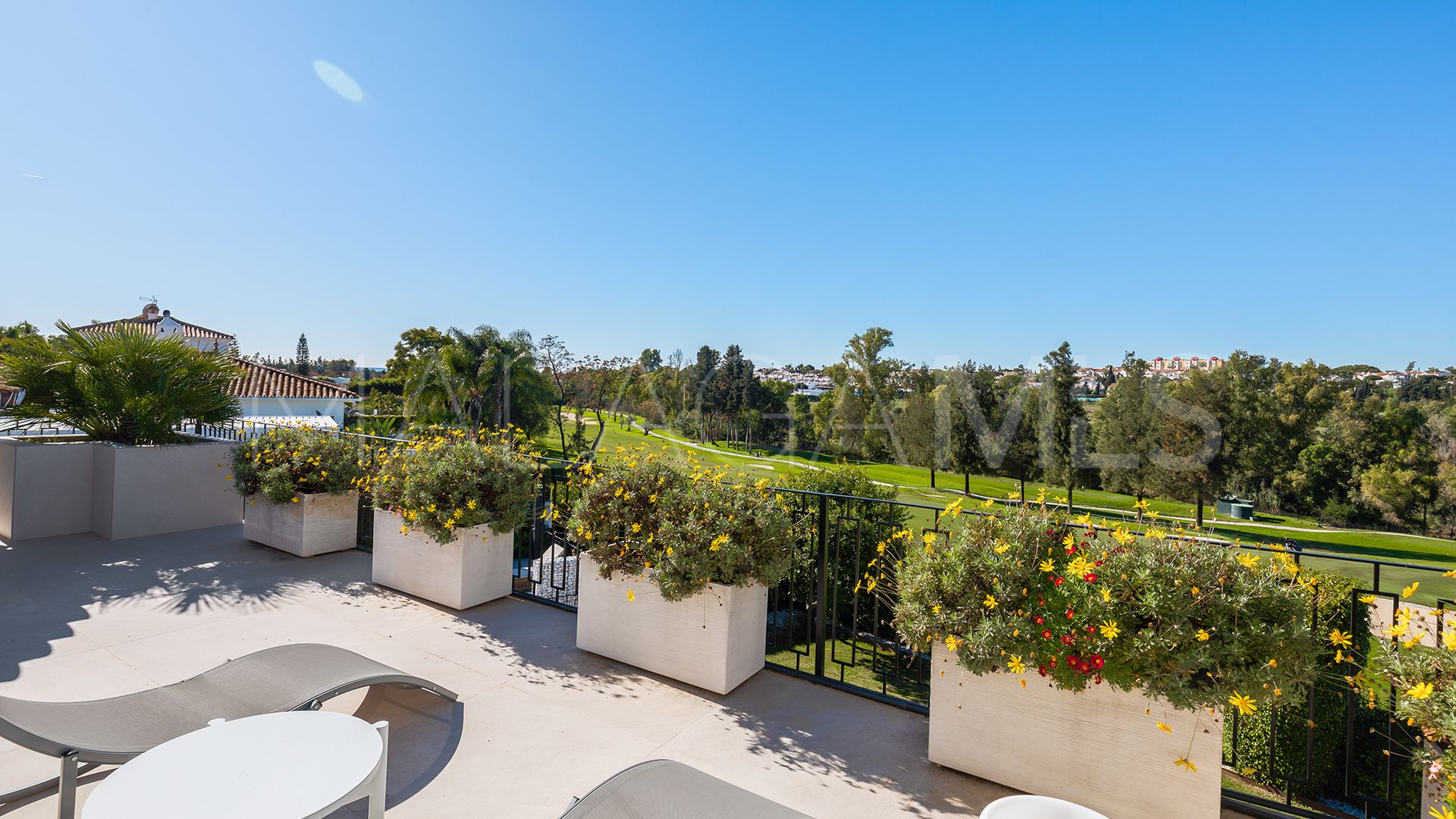 Villa for sale in Guadalmina Alta