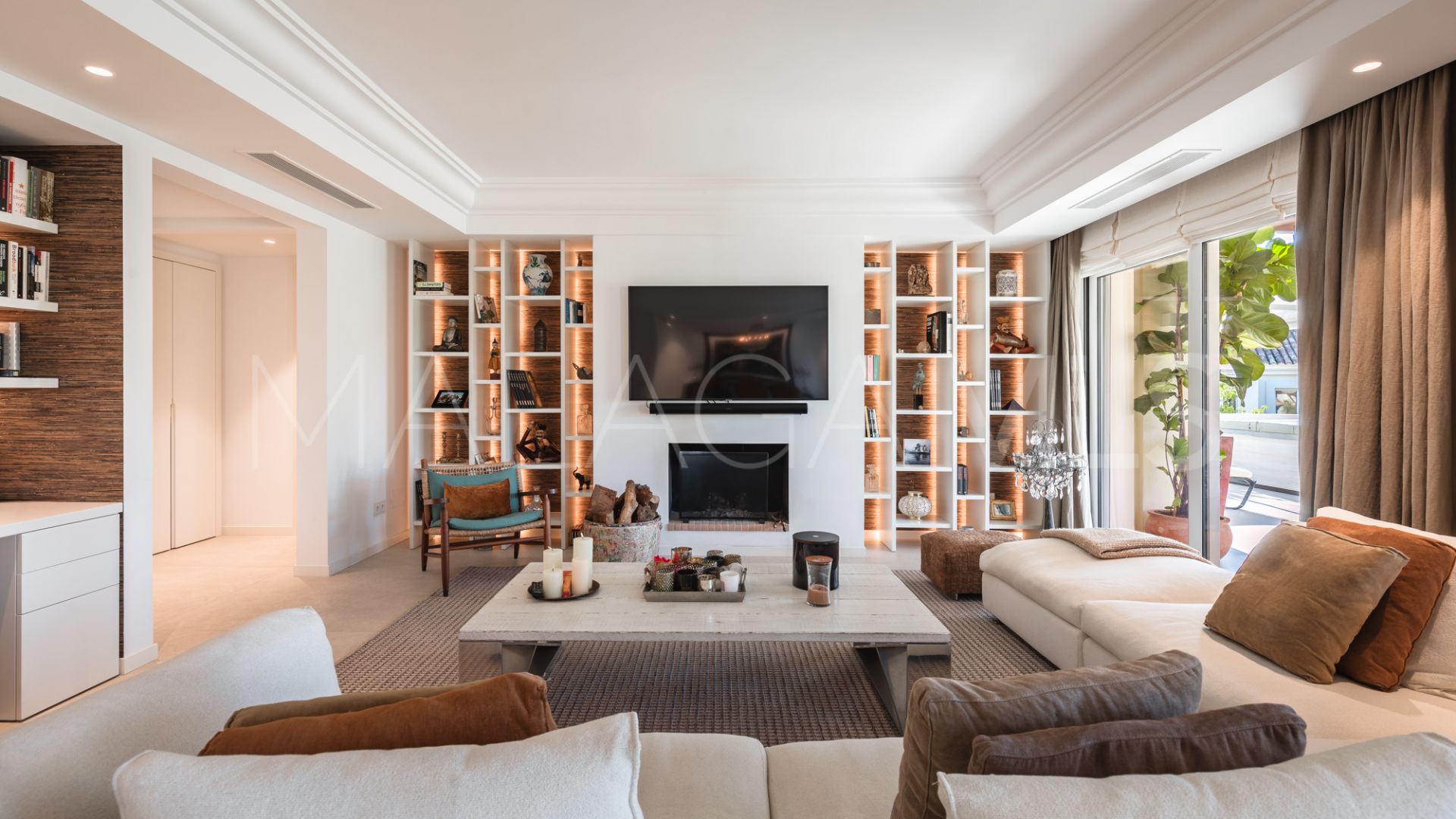 3 bedrooms duplex penthouse in Las Alamandas for sale