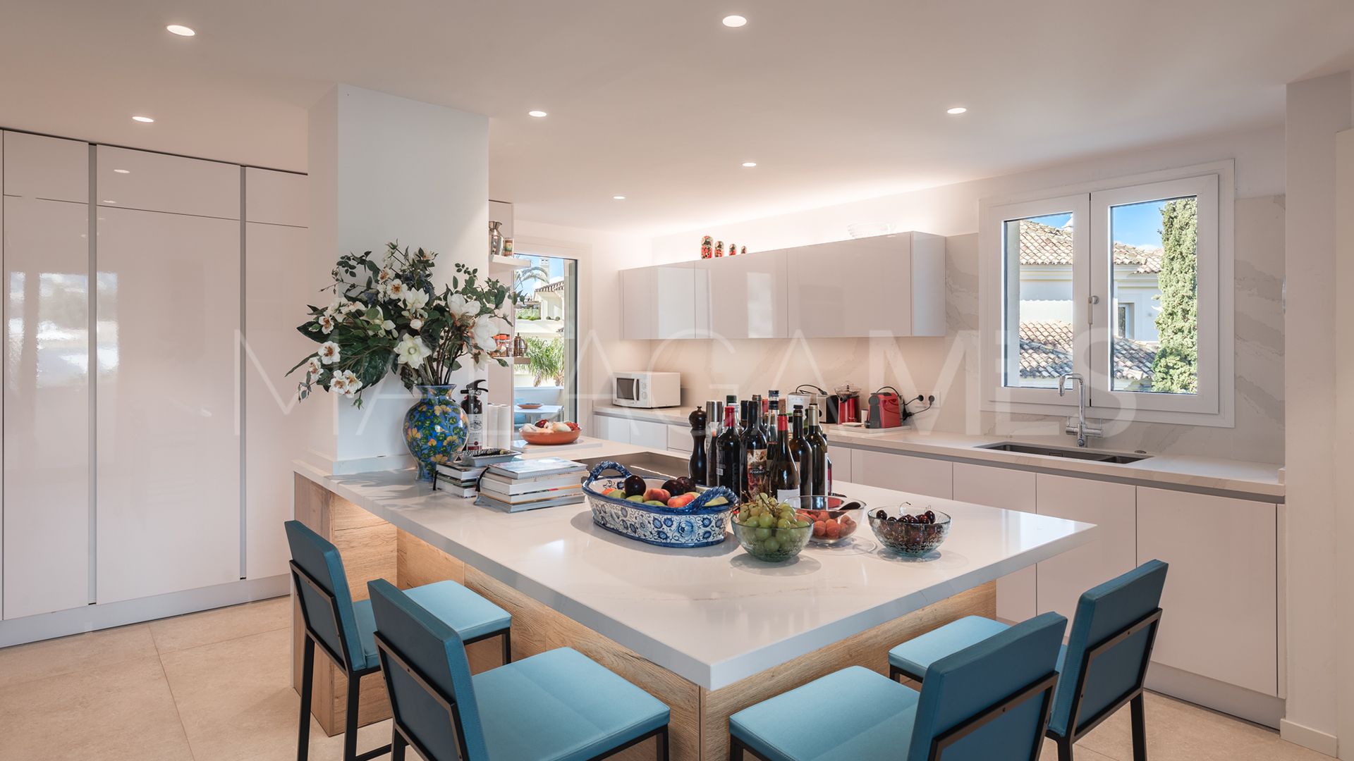 3 bedrooms duplex penthouse in Las Alamandas for sale